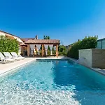 Kendel Appartement *