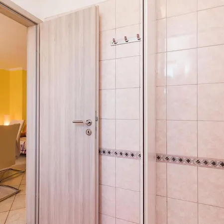 Kendel Apartment