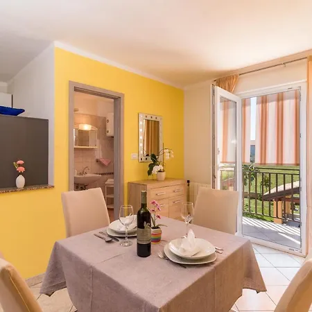 Kendel Apartment *
